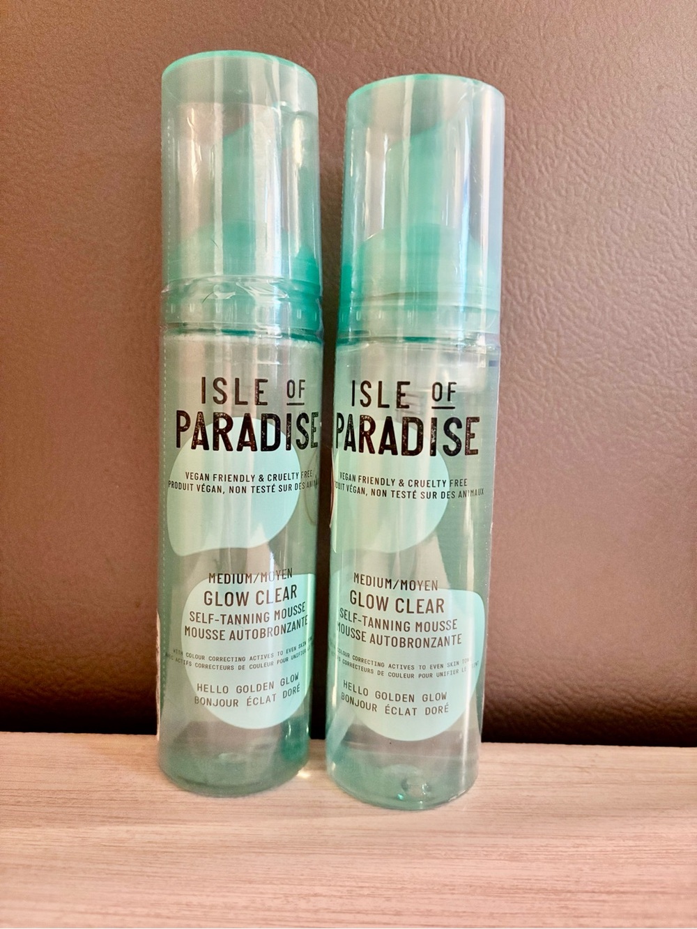 Isle of Paradise  self tanner mouse x 2